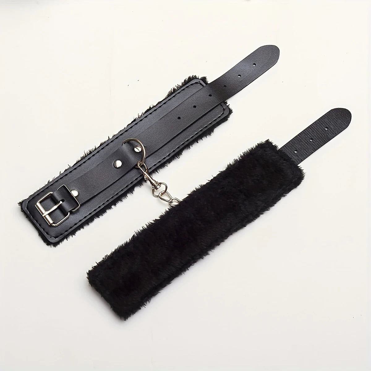 Black plush bondage sex handcuffs sex toy, adult bondage accessories, soft bondage suitable for couples' sex accessories