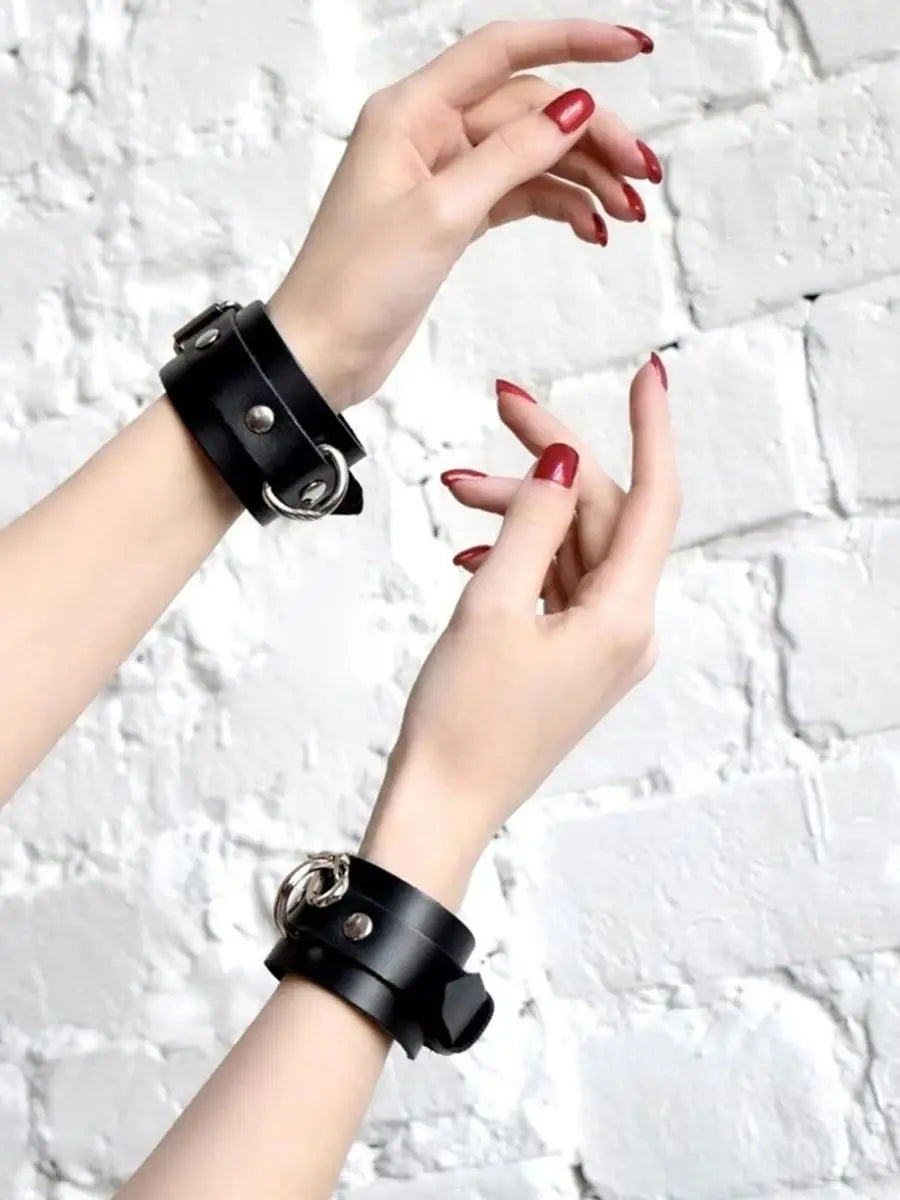 Unisex Leather Bracelet BDSM Bondage Leather Handcuffs Buckle Adjustable Vintage Punk Fetish Clothing Restraints Kink Toy